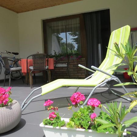 Titi Classic & Trendy Apartman Buk Exterior foto