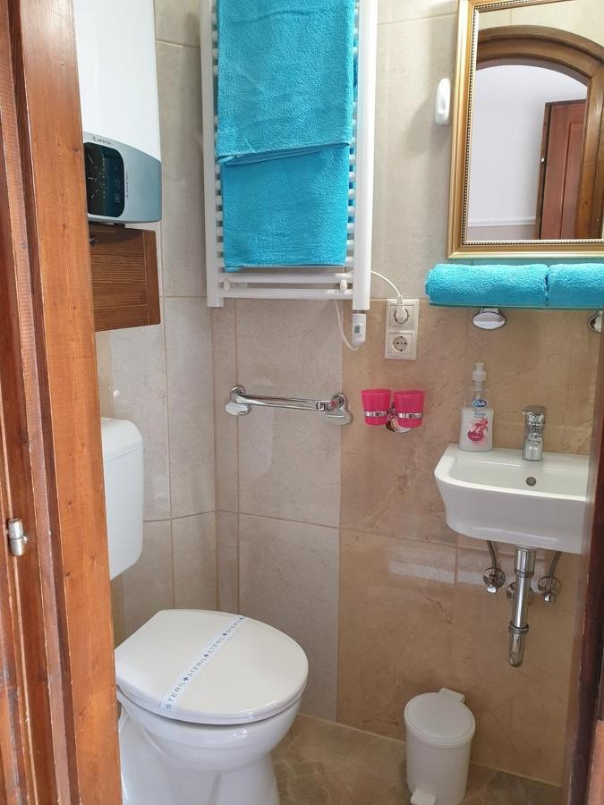 Titi Classic & Trendy Apartman Buk Exterior foto