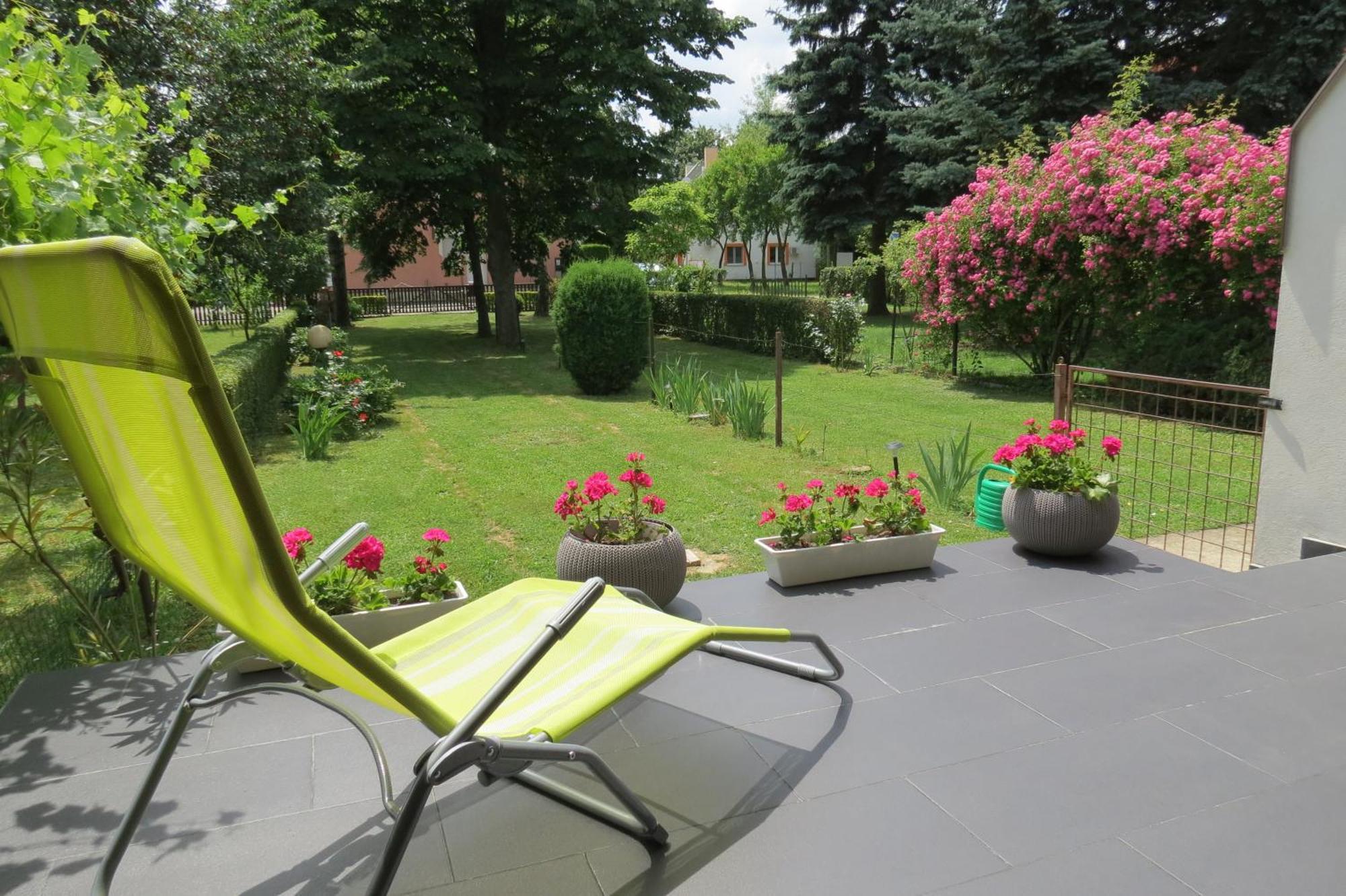 Titi Classic & Trendy Apartman Buk Exterior foto