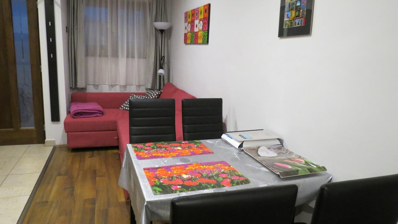 Titi Classic & Trendy Apartman Buk Exterior foto